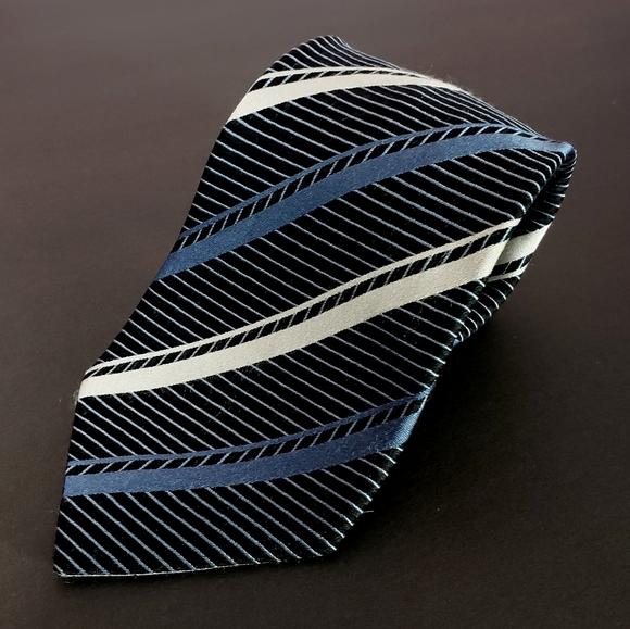 Giorgio Armani Other - Armani 100% Silk Striped Tie
